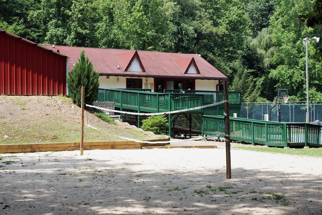 Alpine Crest Resort Helen Buitenkant foto